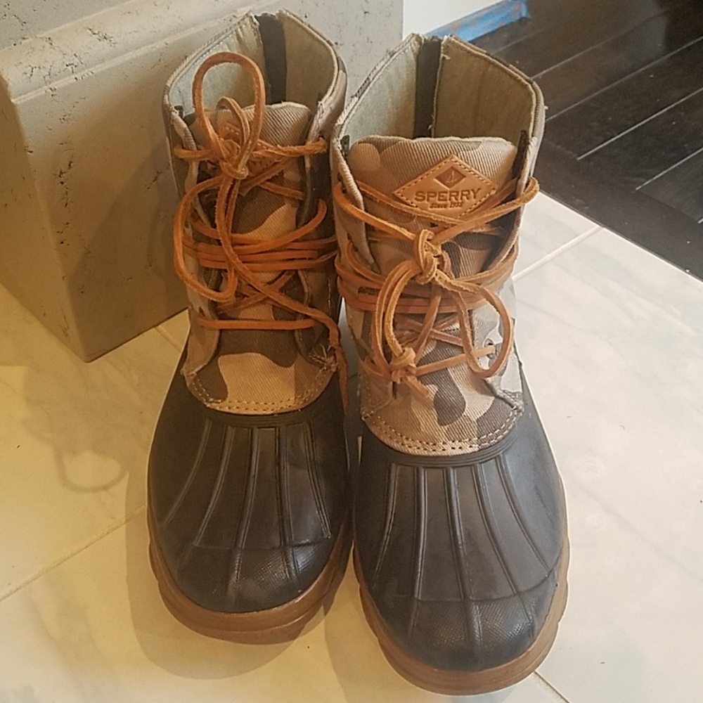 Super rare came sperrys